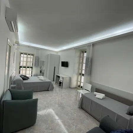 Casa Crispi 게스트하우스 3*