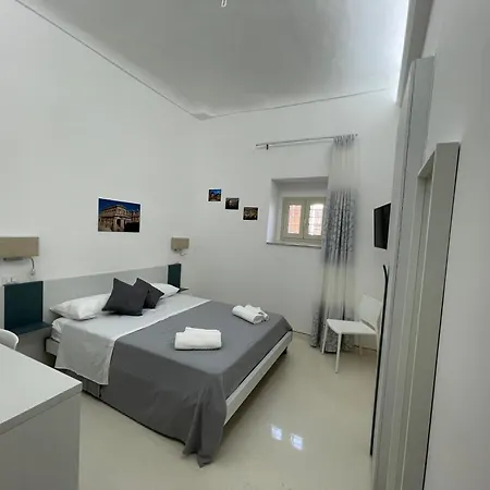 Casa Crispi Guest house *