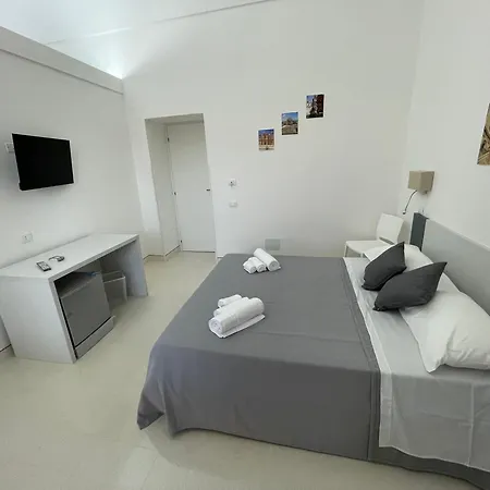 Casa Crispi Konukevi Noto