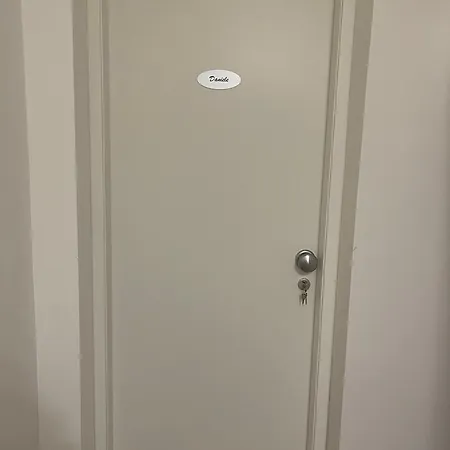 Casa Crispi 게스트하우스 3*