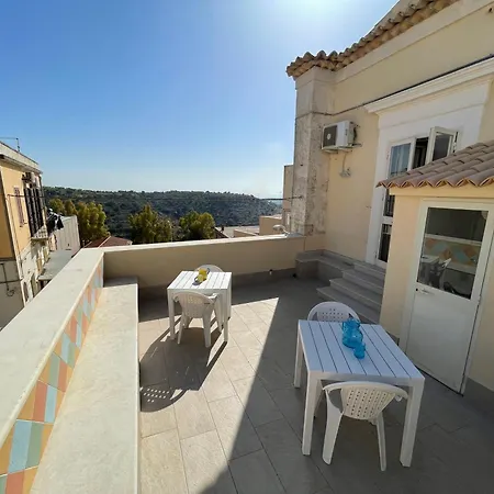 Casa Crispi