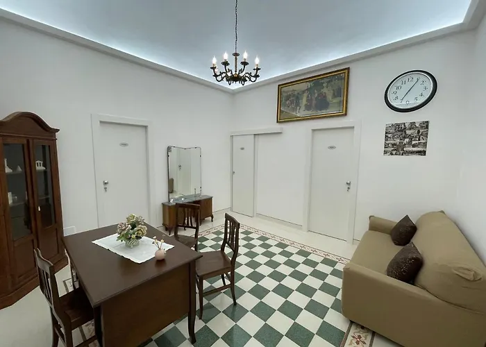 Casa Crispi Ното