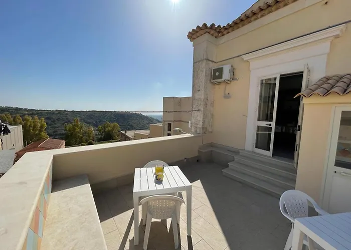Casa Crispi 3*
